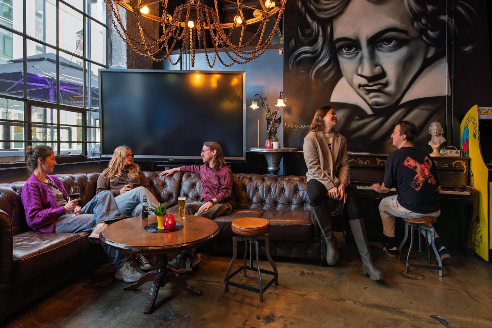 Stayokay Hostel Eindhoven - Blue Collar Eksteriør bilde